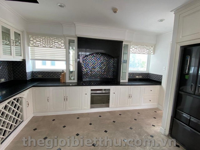 Long description image 1