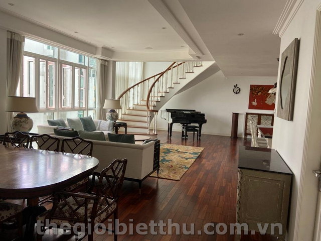 Long description image 1