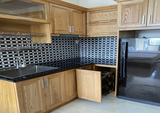 Long description image 1