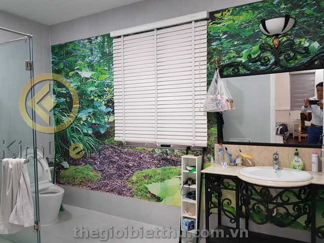 Long description image 1