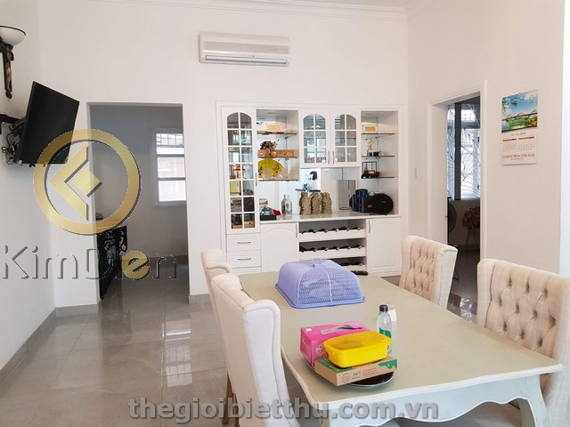 Long description image 1