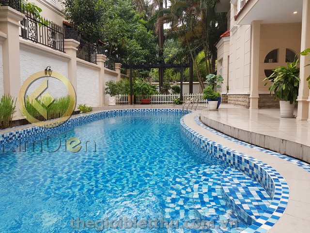 Long description image 1