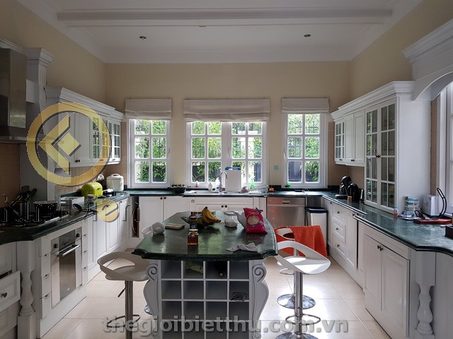 Long description image 1