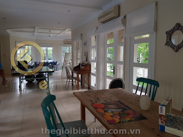 Long description image 1