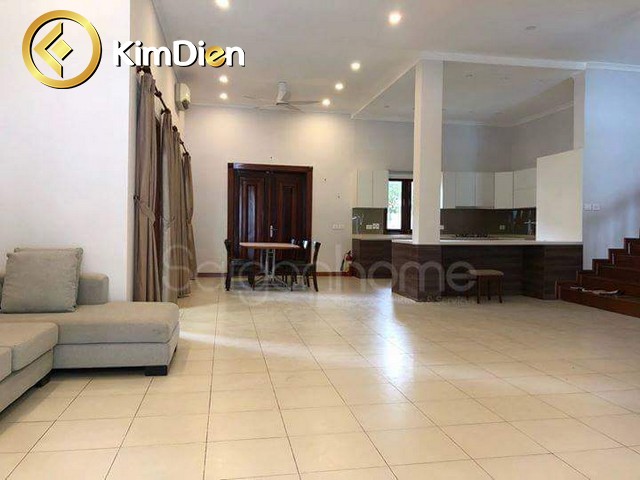 Long description image 1