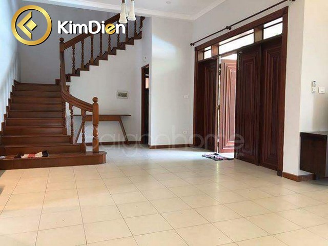 Long description image 1