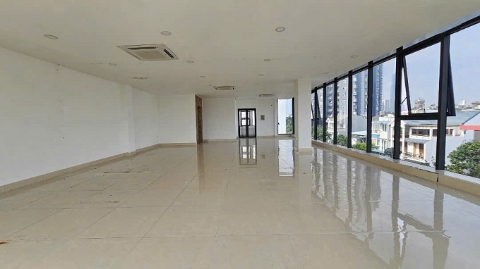 Long description image 1