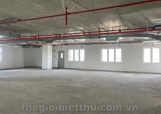 Long description image 1