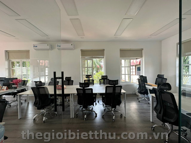 Long description image 1