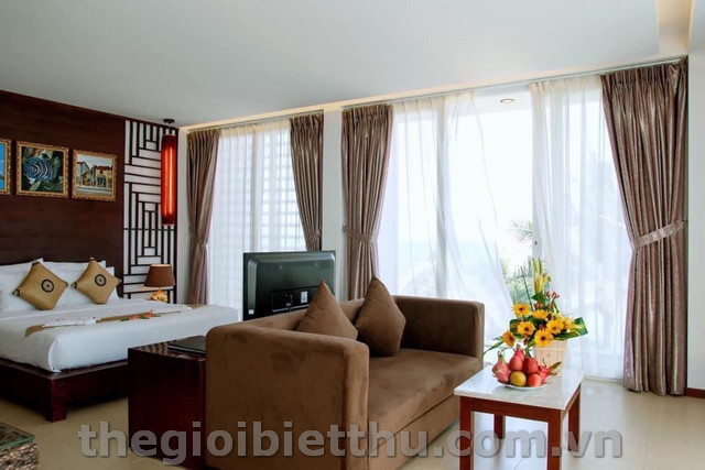 Long description image 1