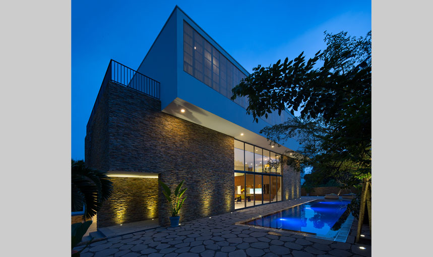 Long description image 1