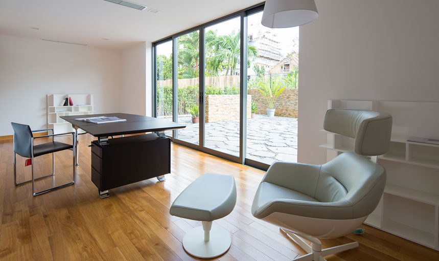 Long description image 1