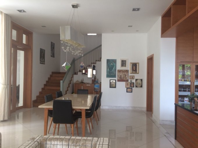 Long description image 1