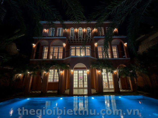 Long description image 1