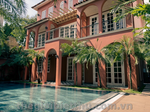 Long description image 1