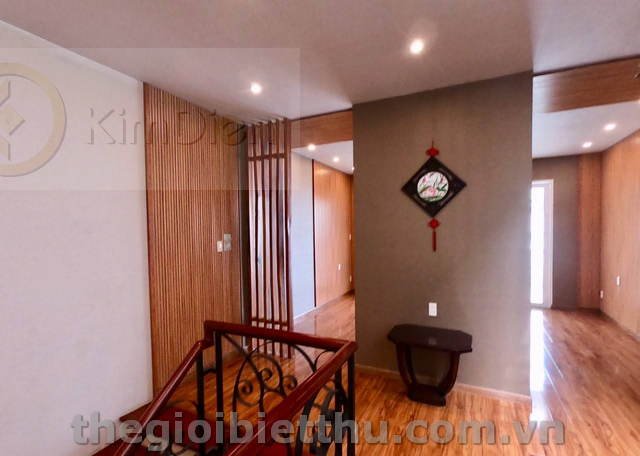 Long description image 1