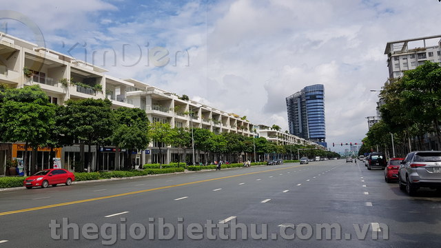 Long description image 1