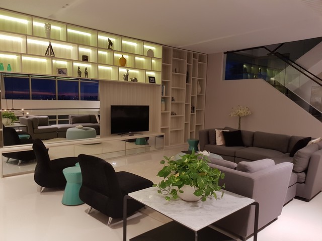 Long description image 1