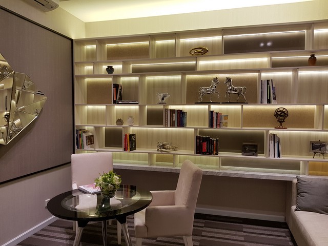 Long description image 1