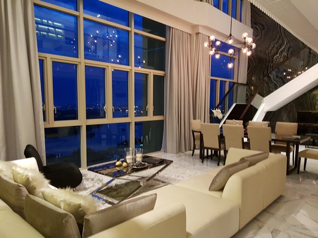 Long description image 1