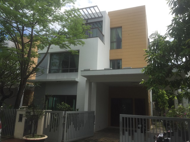 Long description image 1