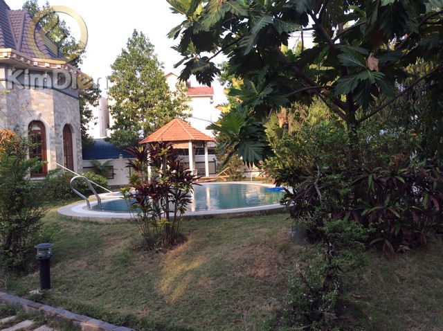 Long description image 1