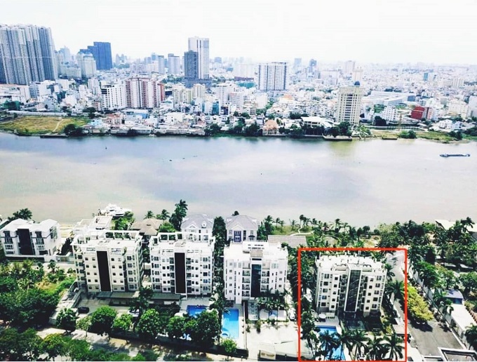 Long description image 1