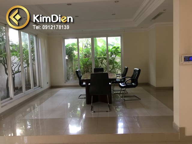 Long description image 1