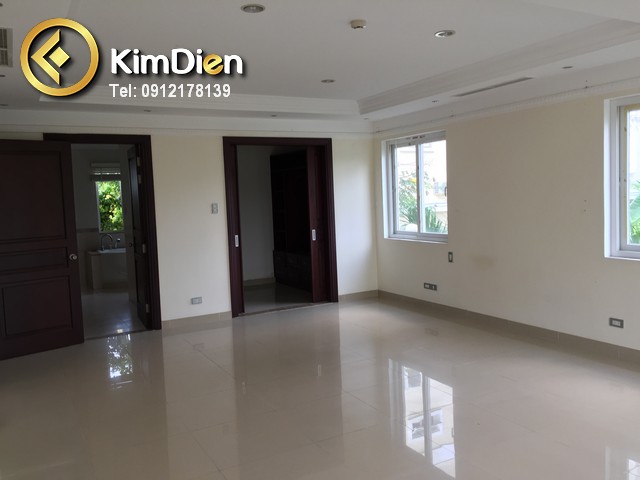 Long description image 1