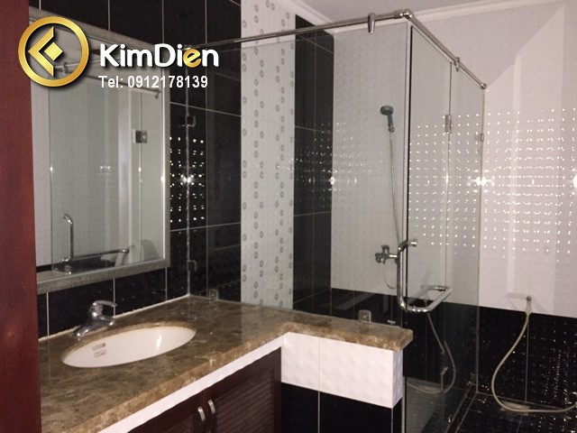 Long description image 1