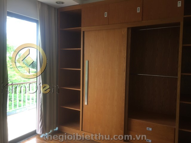 Long description image 1