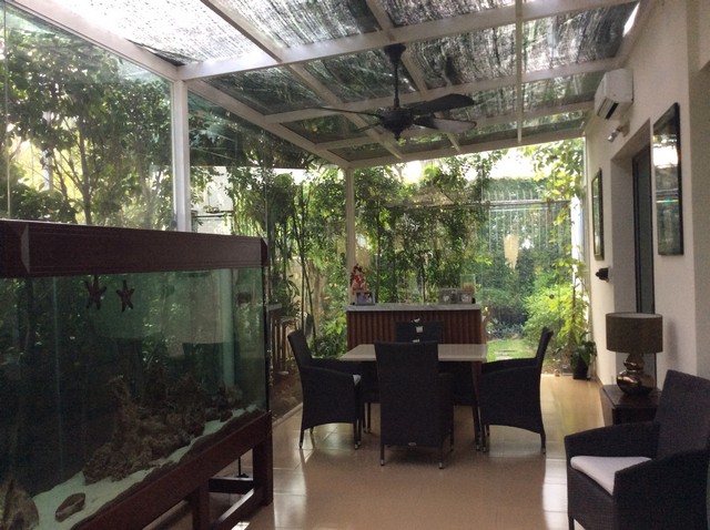 Long description image 1