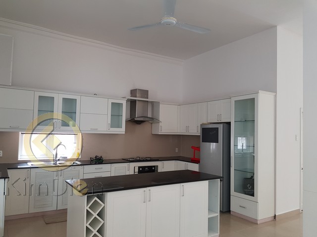 Long description image 1