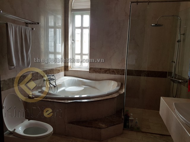 Long description image 1