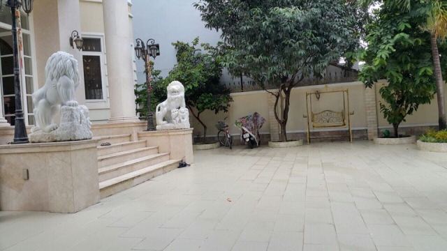 Long description image 1